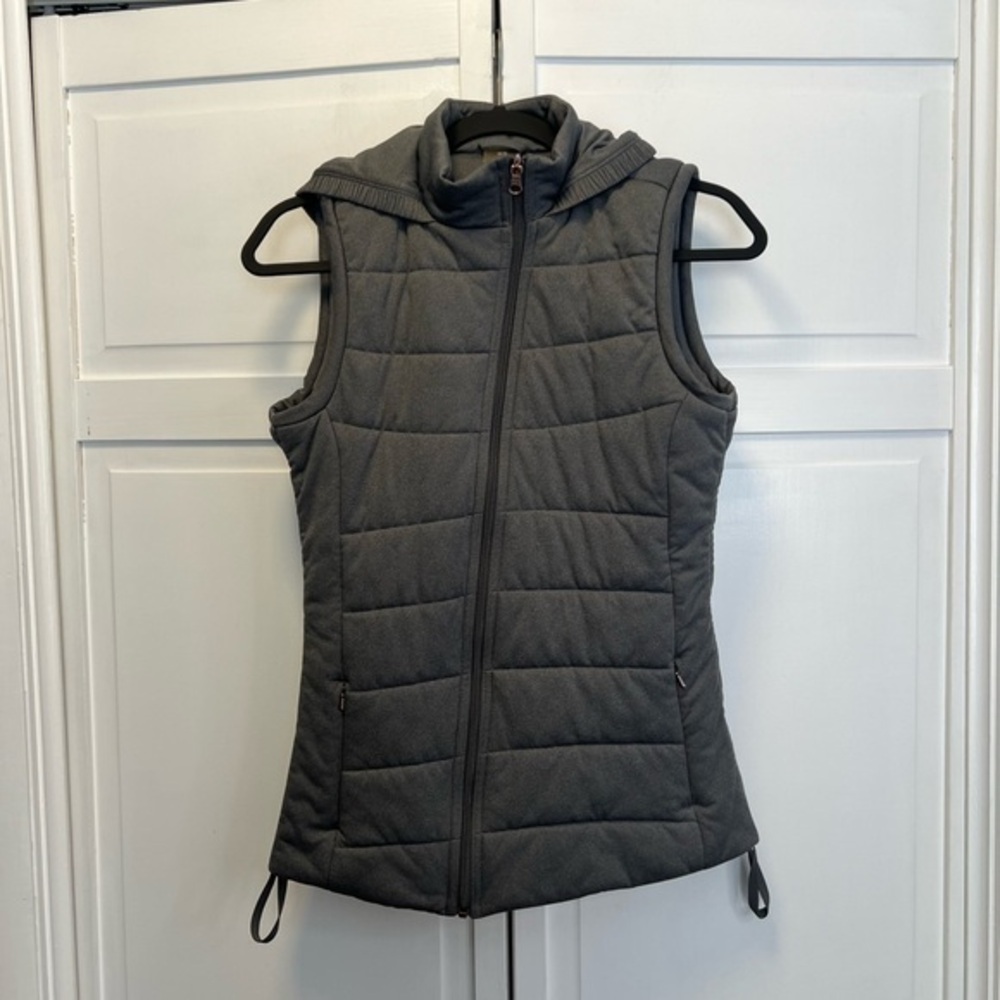 Calia By Carrie Underwood Womens Hooded Puffer Vest Size Womens Small Color Gray